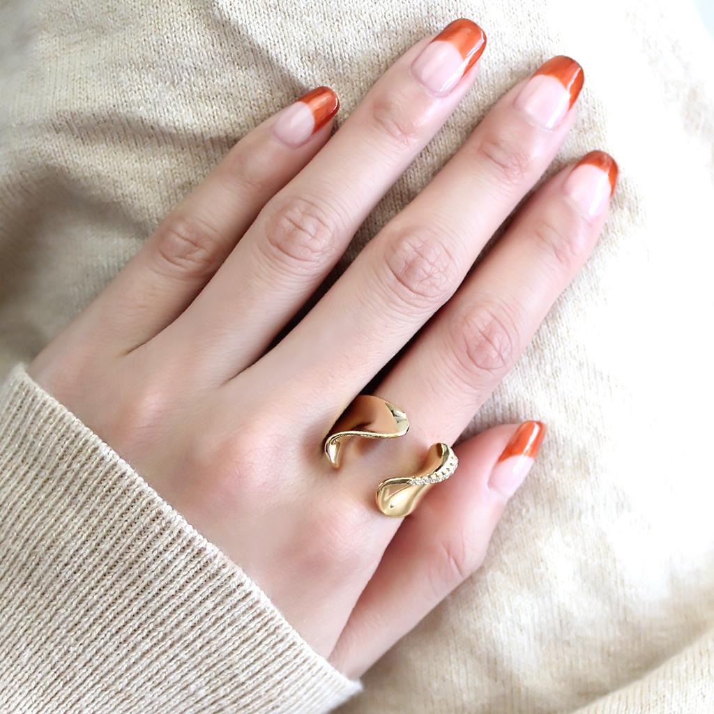 3W1475 - Gold Brass Ring with AAA Grade CZ  in Clear-4