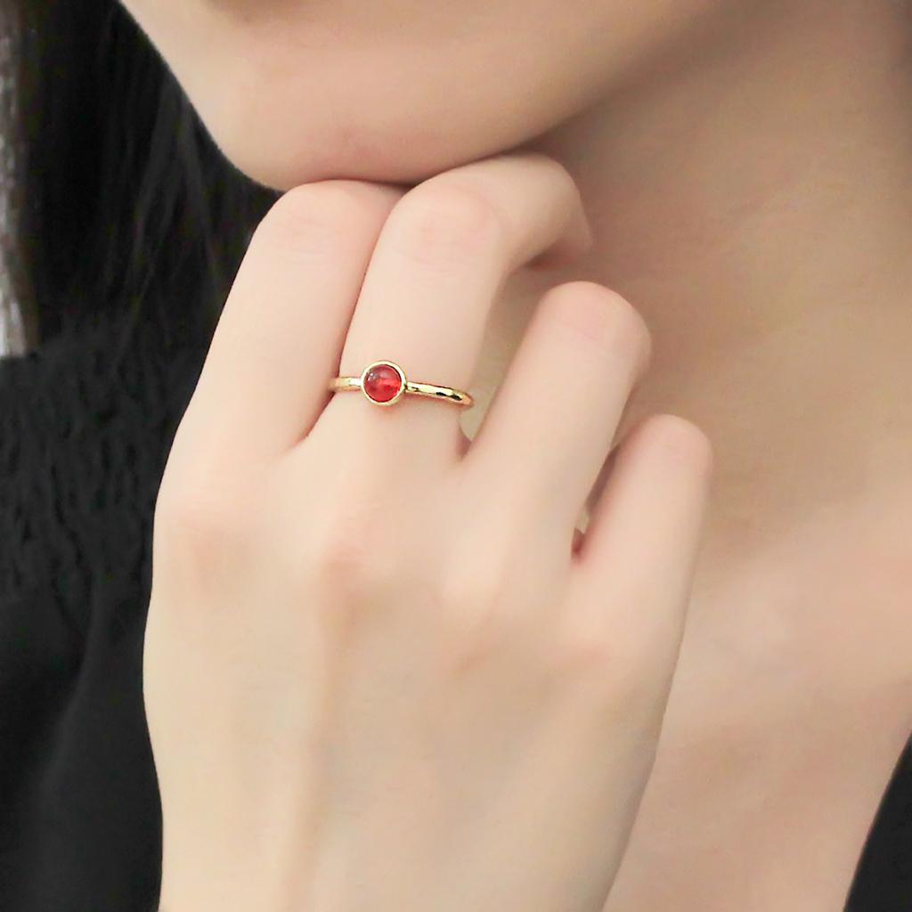 3W1496 - Gold Brass Ring with Synthetic Synthetic Glass in Garnet-4