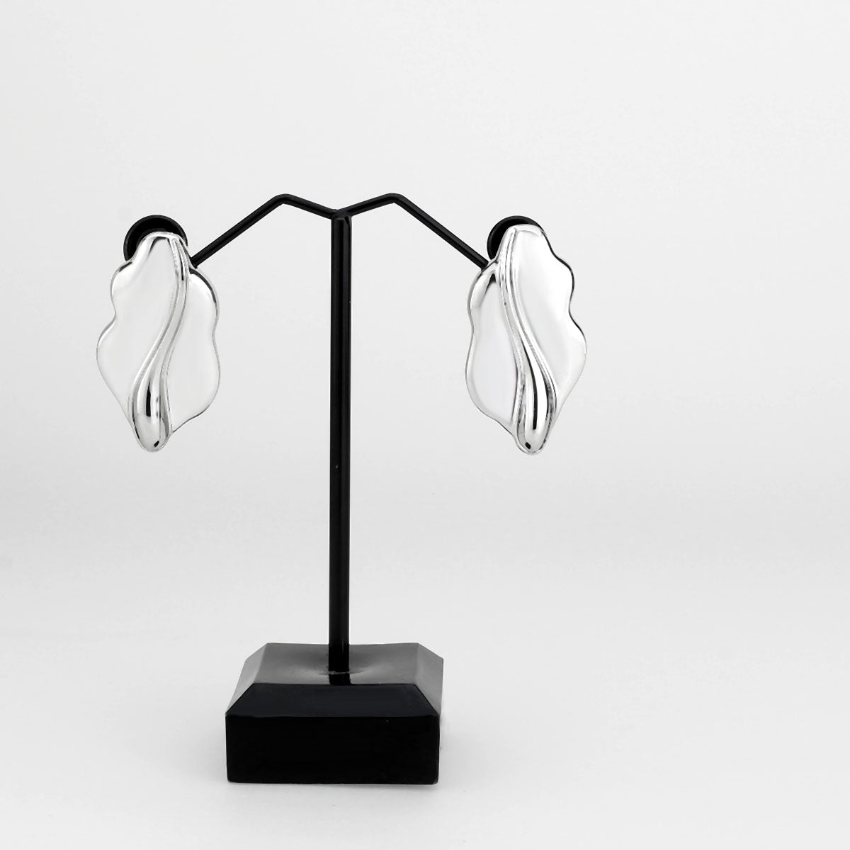 3W1733 - Imitation Rhodium Brass Earring with NoStone in No Stone-1