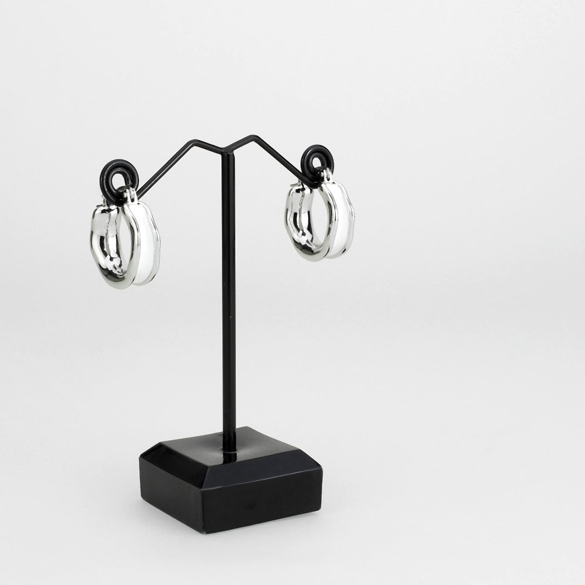 3W1737 - Imitation Rhodium Brass Earring with Epoxy in No Stone-2