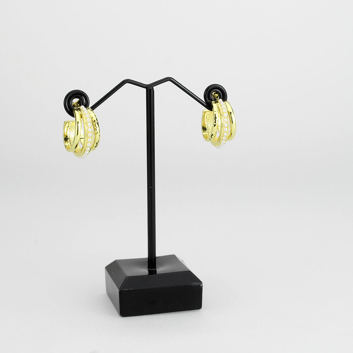 3W1746G - Flash Gold Brass Earring with Synthetic in White-1