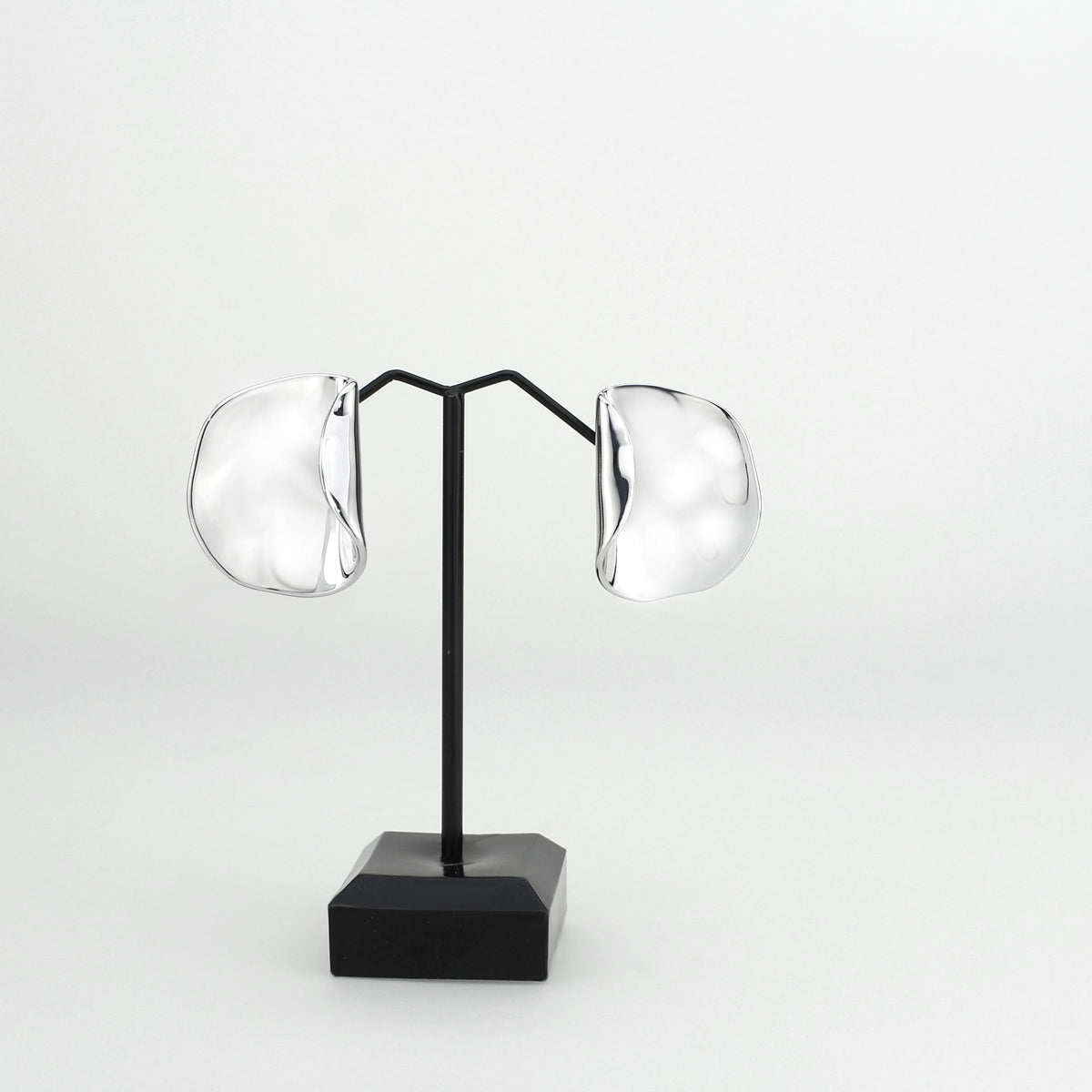3W1760 - Imitation Rhodium Brass Earring with NoStone in No Stone-1