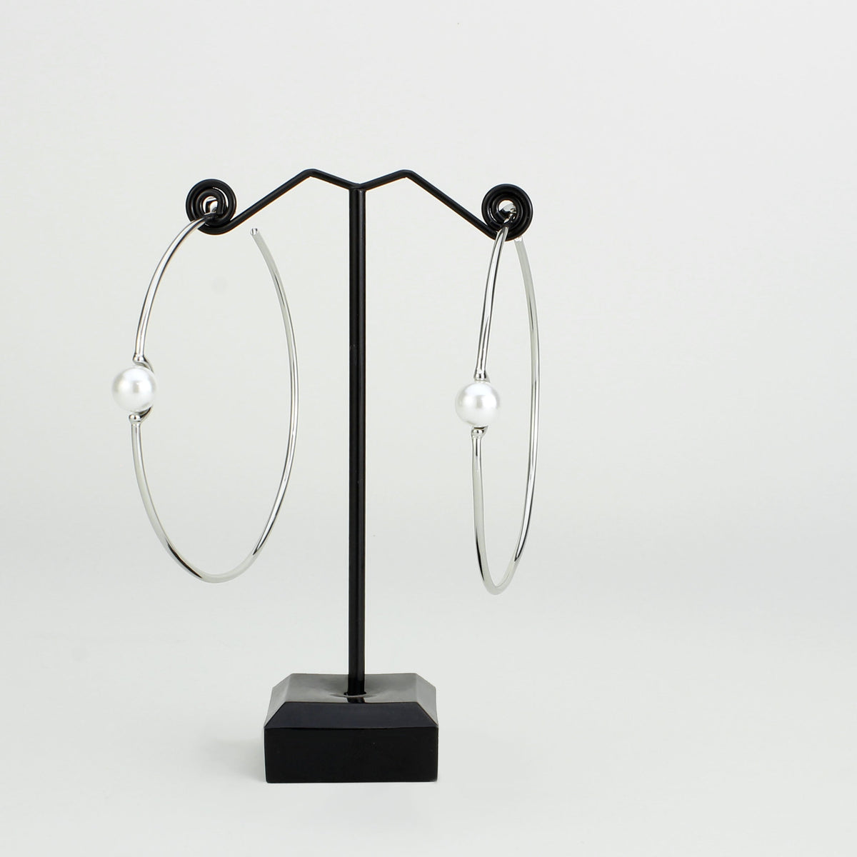 3W1769 - Imitation Rhodium Brass Earring with Synthetic in White-1
