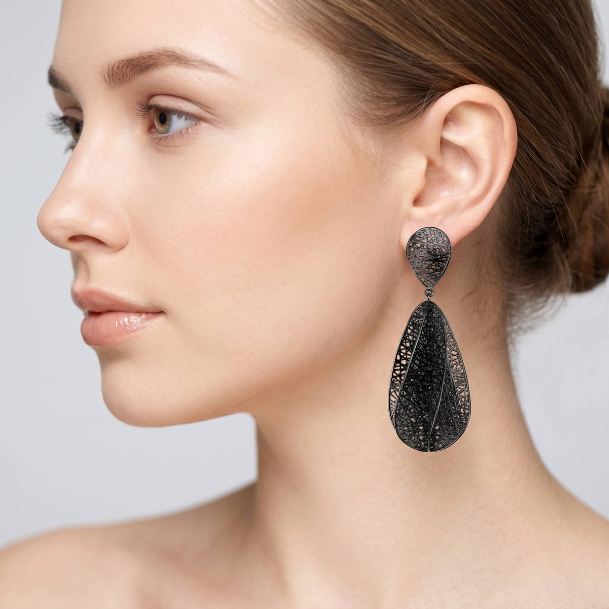 4W003 - Earring, Brass, TIN Cobalt Black Plated  , No Stone-2
