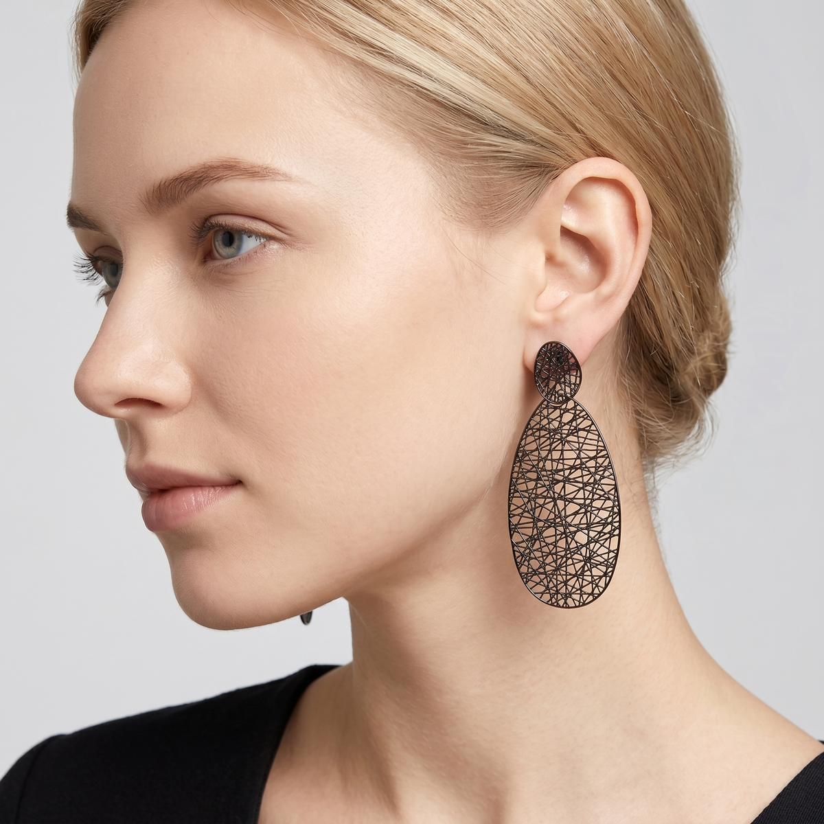 4W063 - Earring, Brass, TIN Cobalt Black Plated  , No Stone-2