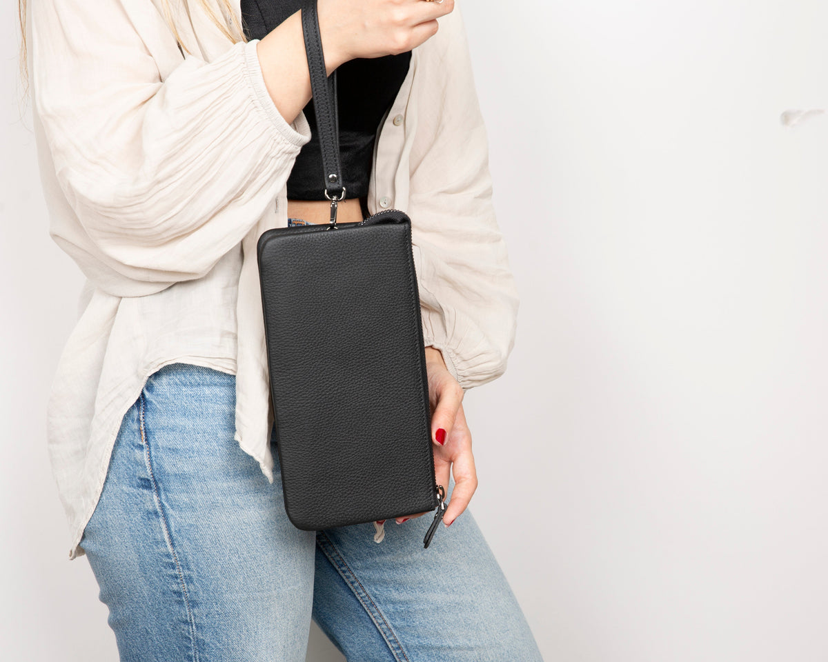 Majeste Leather Clutch Bag-3