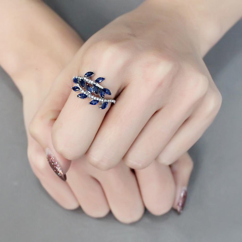DA274 - High polished (no plating) Stainless Steel Ring with Synthetic Spinel in London Blue-4