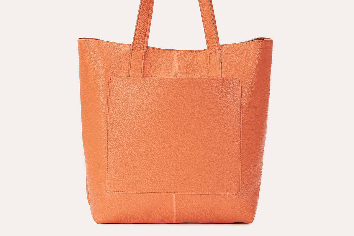Journalist Tote-7
