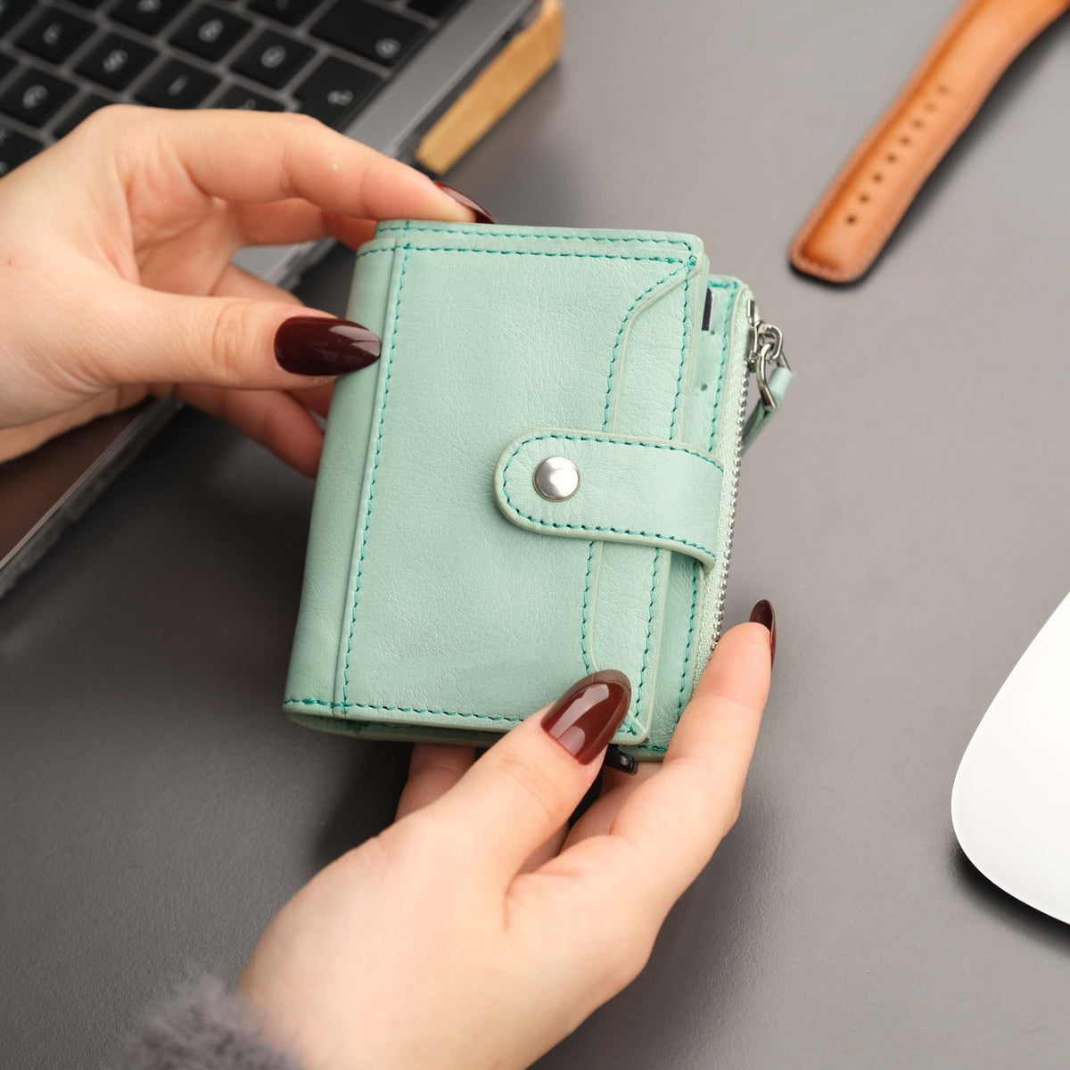 Glenrock Green Leather Pop-up Cardholder Wallet-1