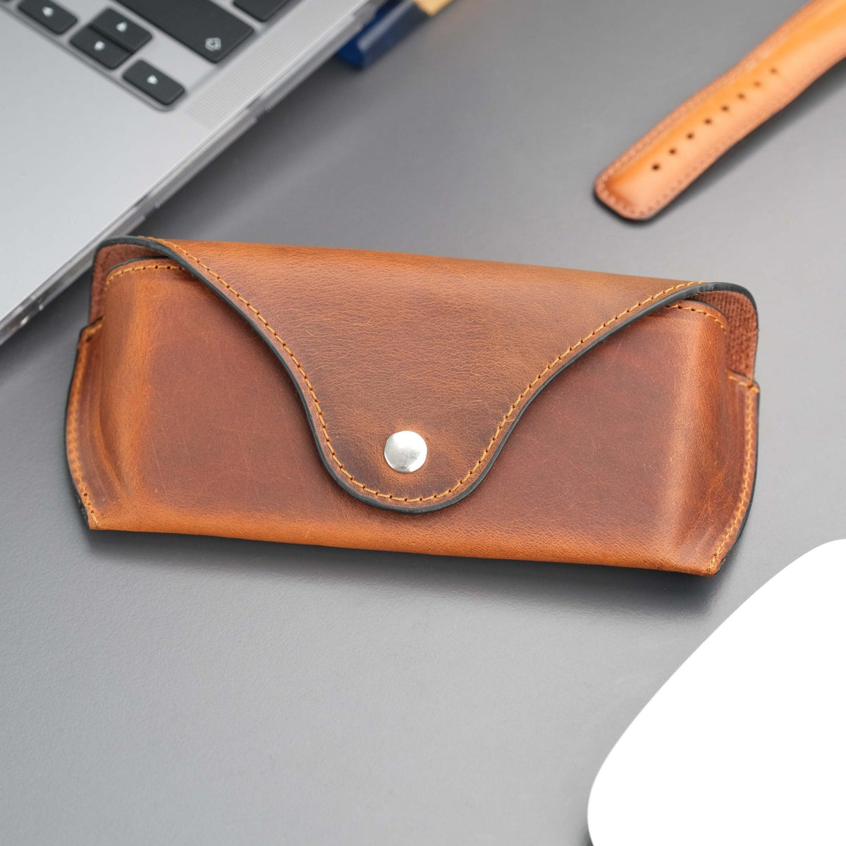 Rochester Full-Grain Leather Eyeglass Case-4